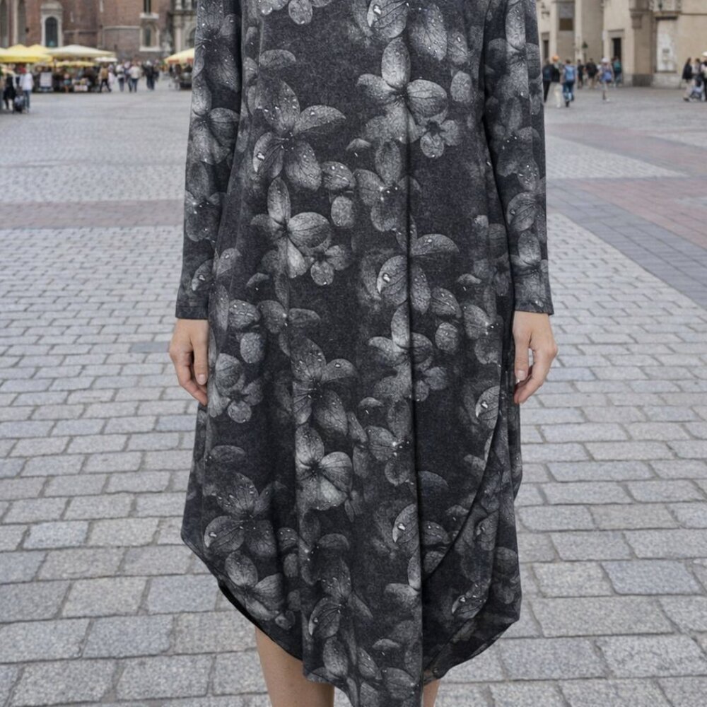 Beautiful Grey and White Long Dress with Pockets (E10) - Picture 3 of 5